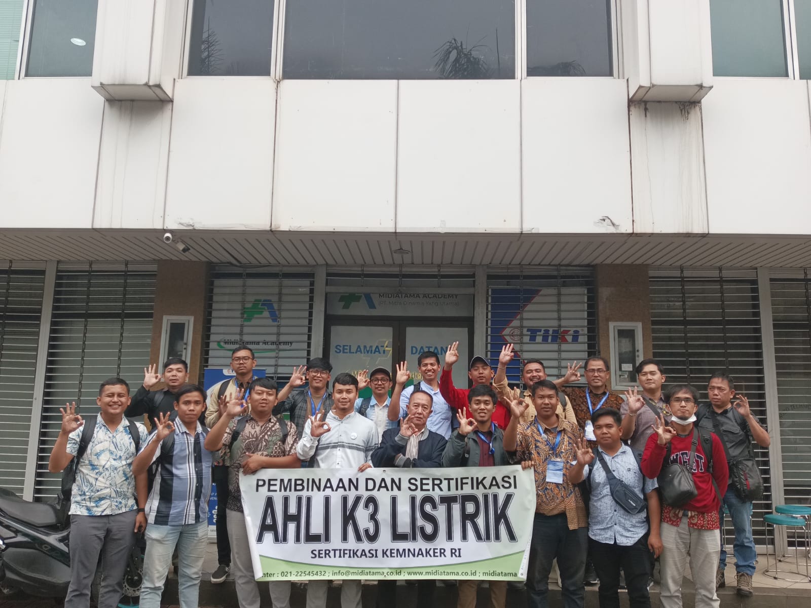 Gallery Ahli K3 Listrik Batch 30 Midiatama Academy